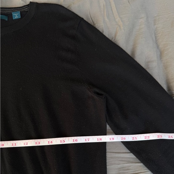 Perry Ellis Knit Sweater - Picture 5 of 9